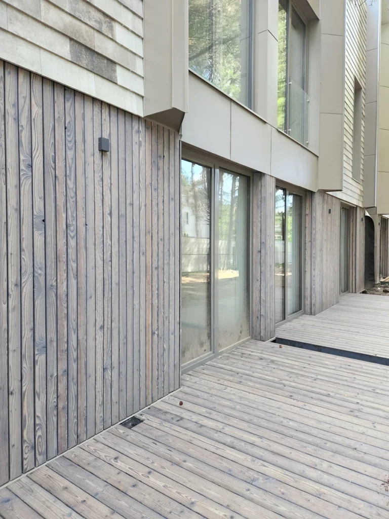 nordic-driftwood-serenity-shou-sugi-ban-larch-latte-facade-yakiwood-2 nordic-driftwood-serenity-shou-sugi-ban-larch-latte-facade-yakiwood-2