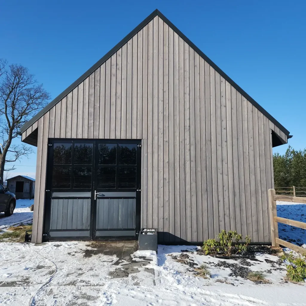 winter-harmony-retreat-lithuania-silver-shou-sugi-ban-exterior-cladding-3 winter-harmony-retreat-lithuania-silver-shou-sugi-ban-exterior-cladding-3